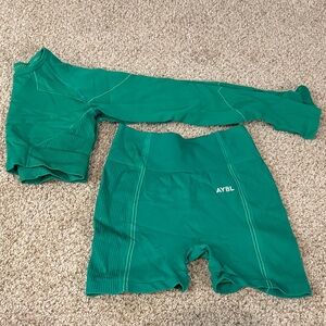 AYBL Women's Green Workout Set